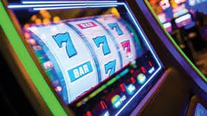 Slot game library interface showing Aviator, Sweet Bonanza, and Gates of Olympus thumbnails